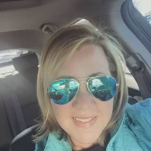 Meet your Posher, Lucy